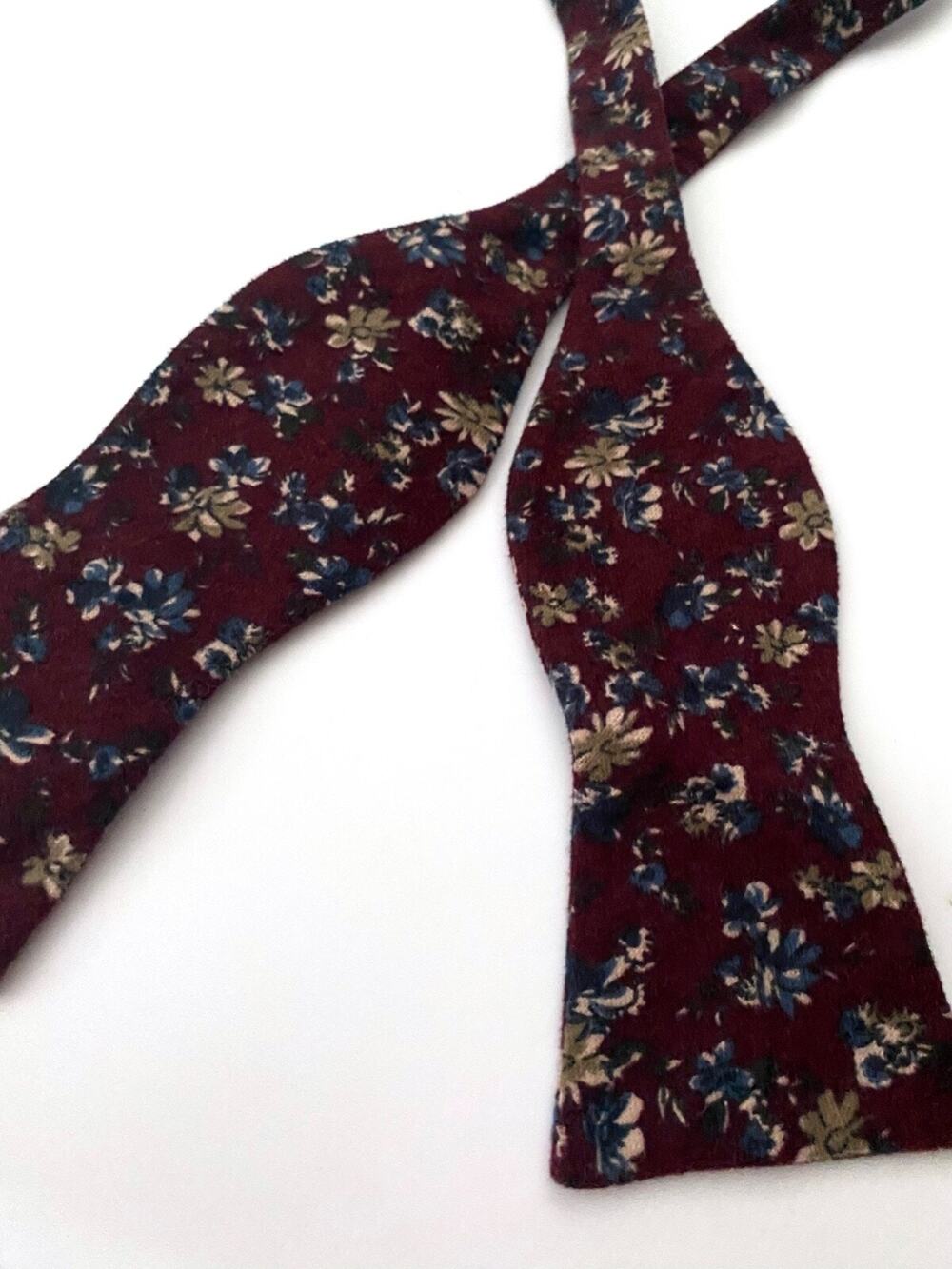 Daniel Cremieux Bow Tie Nwt 100% Cotton Dark Wine Floral Bowtie